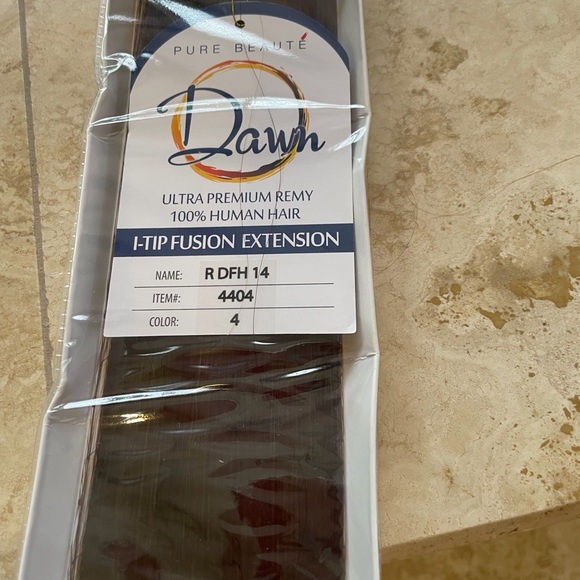 Hair extensions - Picture 2 of 4